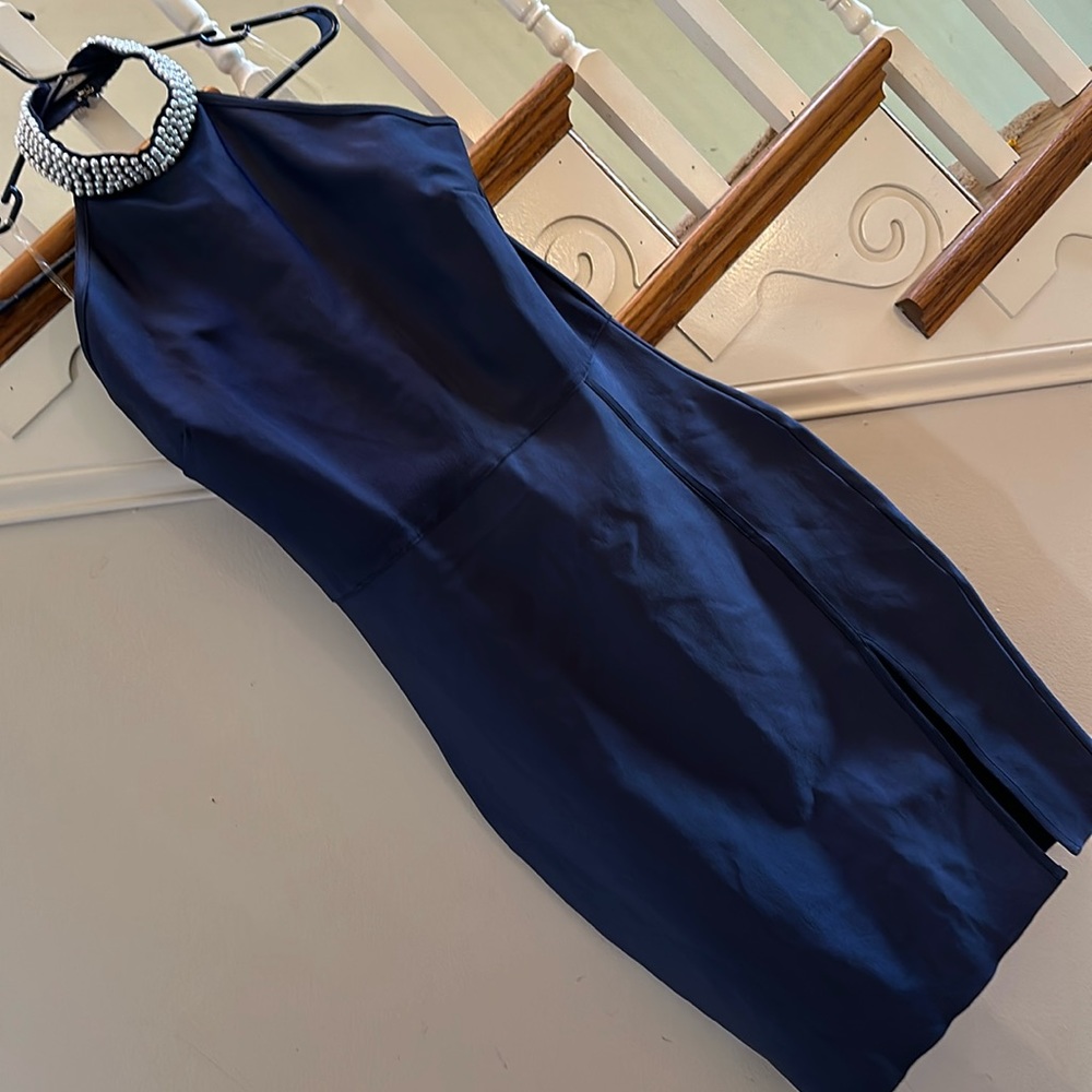 Like New Venus pearl neck shape wear dress Sz L